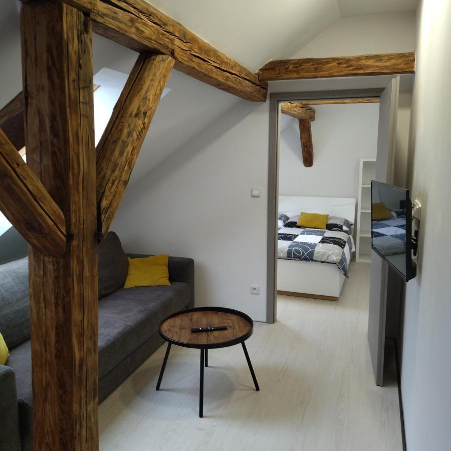 Apartmany S Vyhledem Na Zamek วิมแปร์ค ภายนอก รูปภาพ